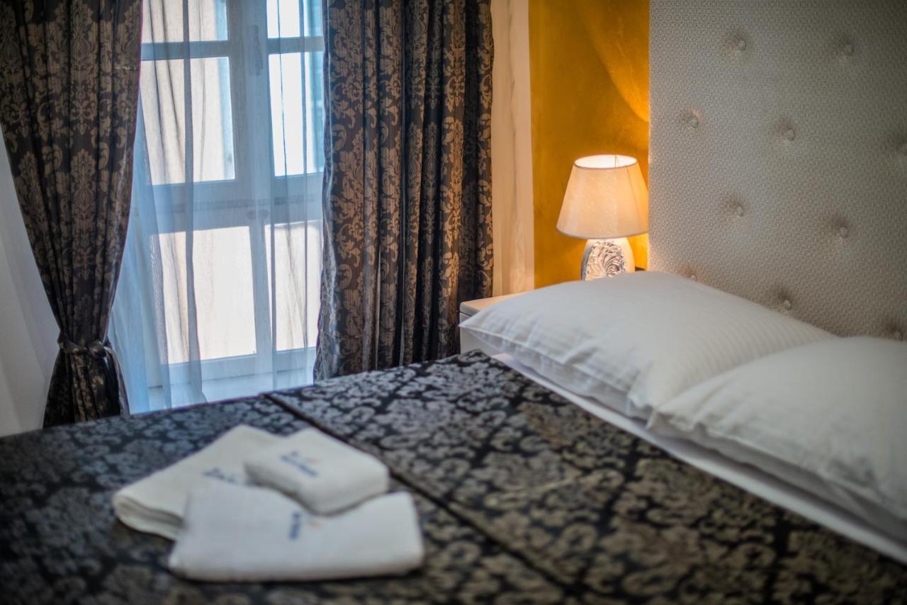 Bella Natka Bed And Breakfast Ровин Екстериор снимка