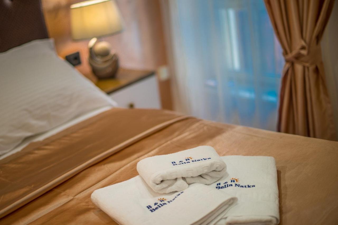 Bella Natka Bed And Breakfast Ровин Екстериор снимка